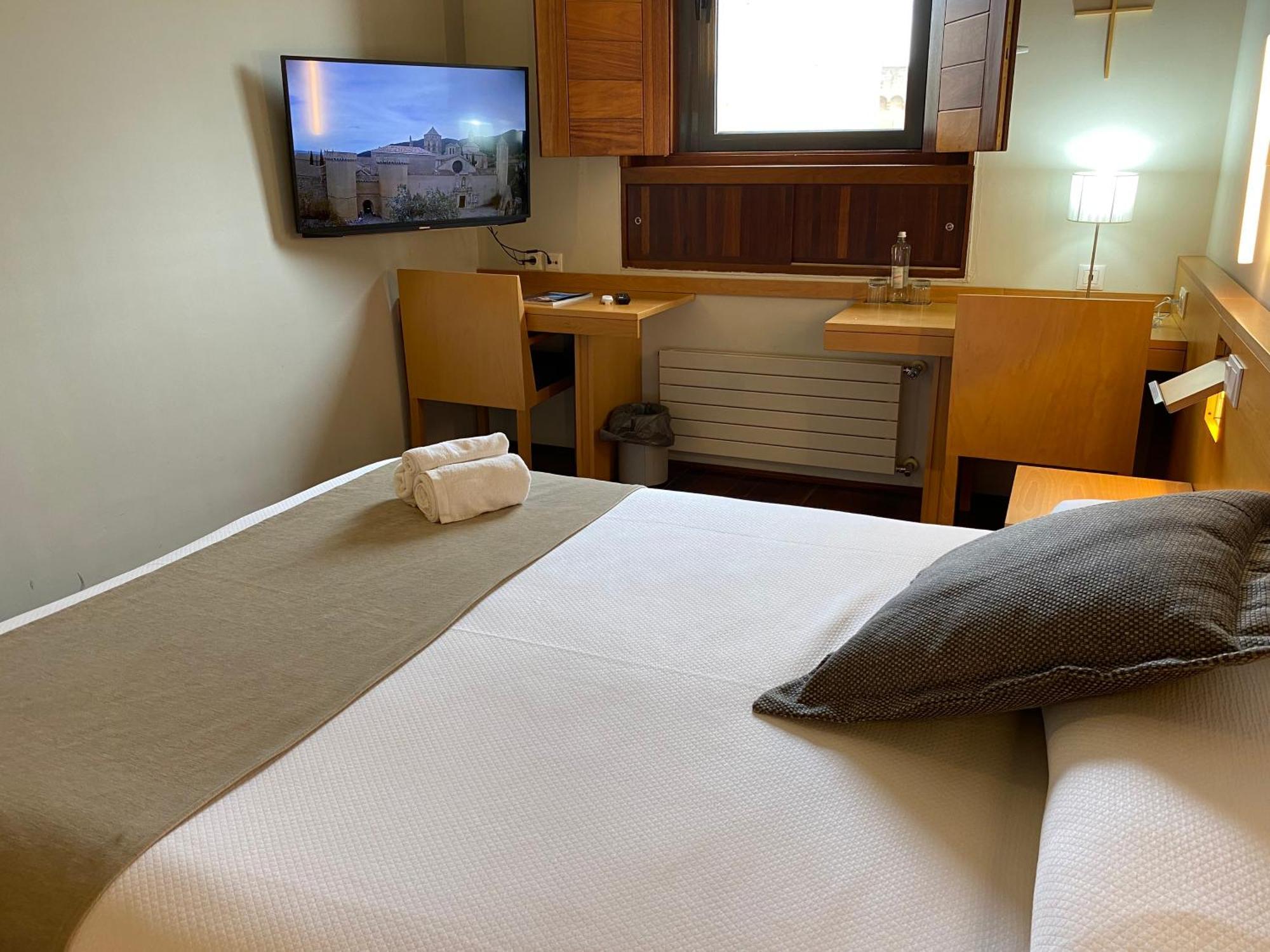 Hostatgeria De Hotel 3*