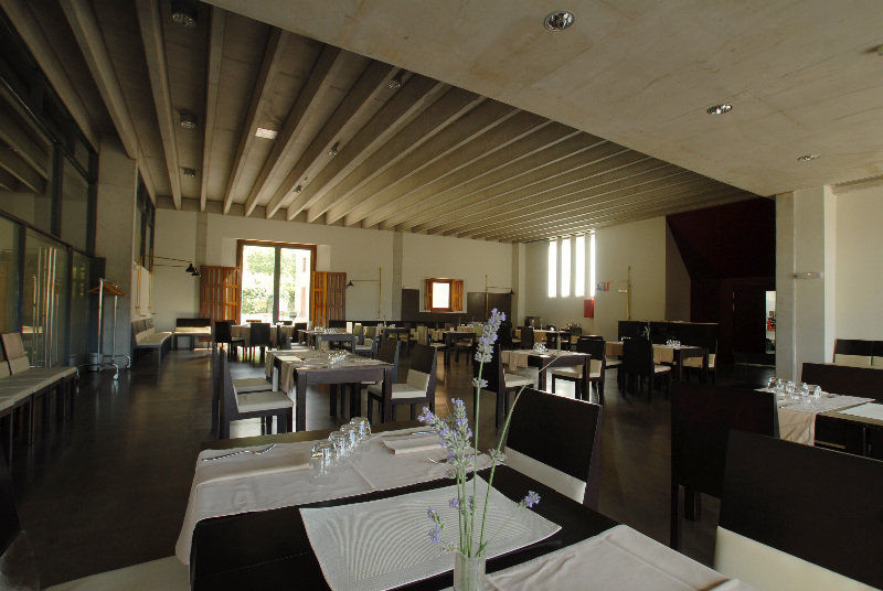 Hostatgeria De Hotel 3*